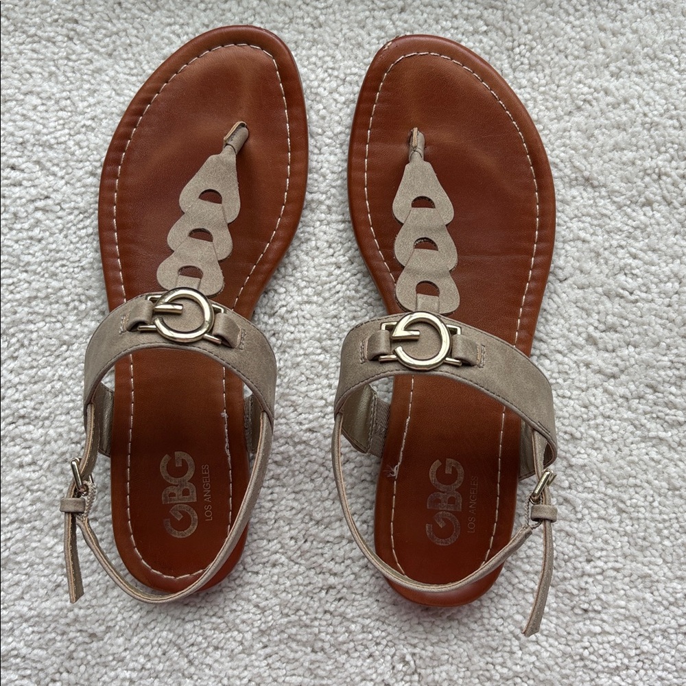 GBG Los Angeles Women's Brown and Tan Sandals